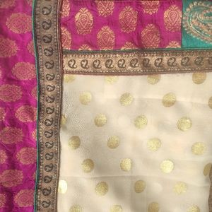 ON SALE: Polka dot saree with contrast borer